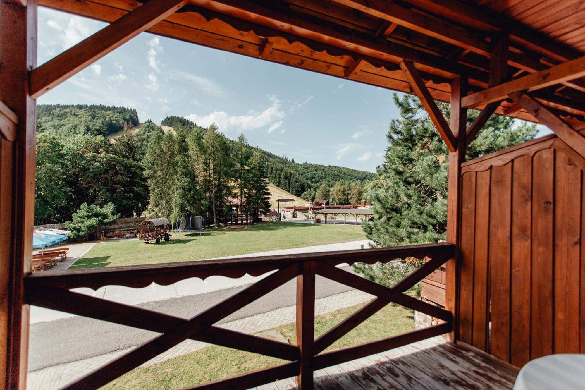Hotel Sachticka Banska Bystrica Bagian luar foto