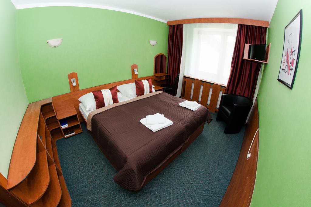 Hotel Sachticka Banska Bystrica Bagian luar foto