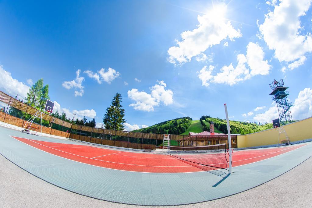 Hotel Sachticka Banska Bystrica Bagian luar foto