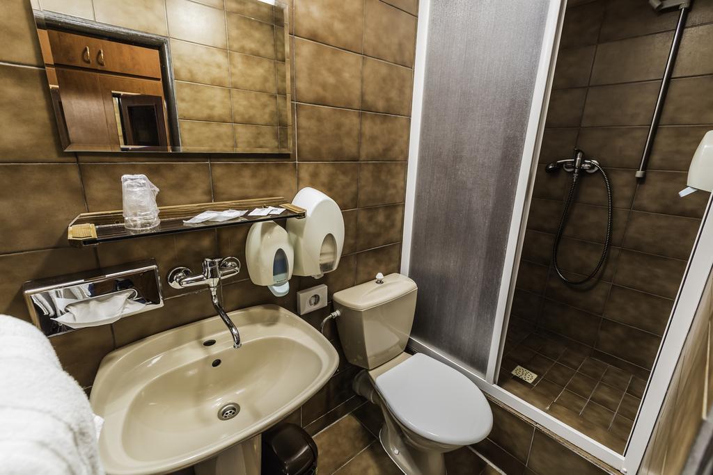 Hotel Sachticka Banska Bystrica Bagian luar foto
